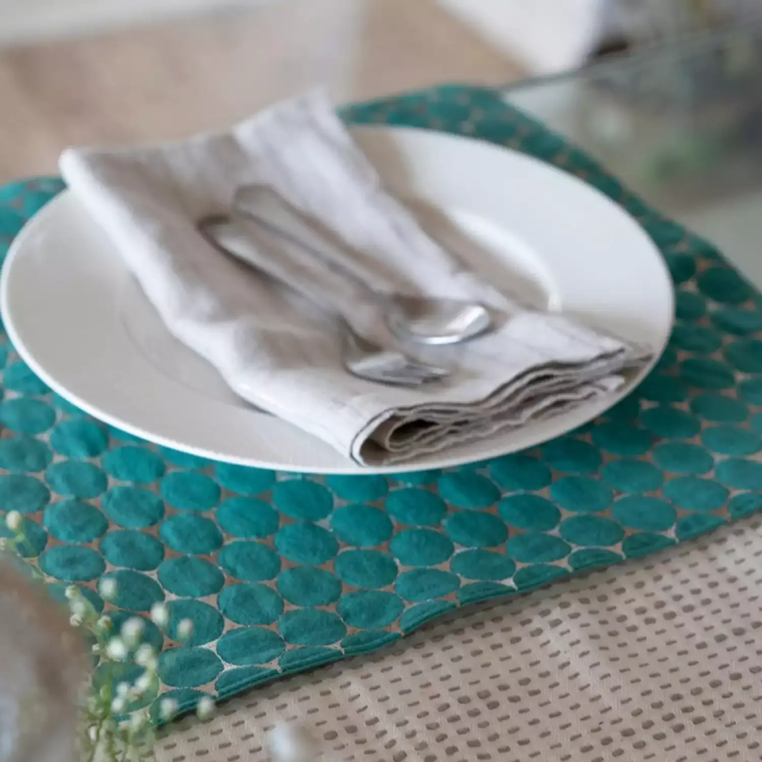 Sphere Table Mats-Set of 4-Caribbean Holiday