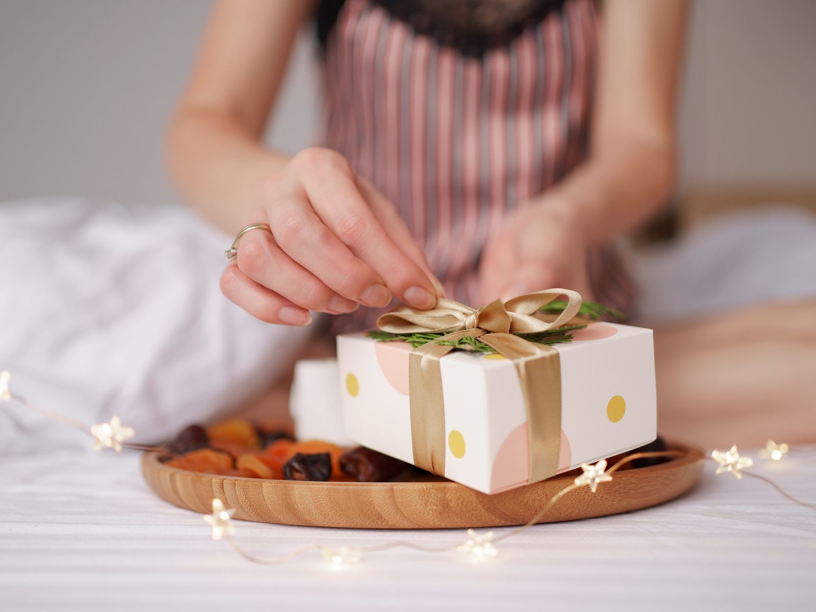 25 thoughtful and budget friendly secret santa gifts for co workers