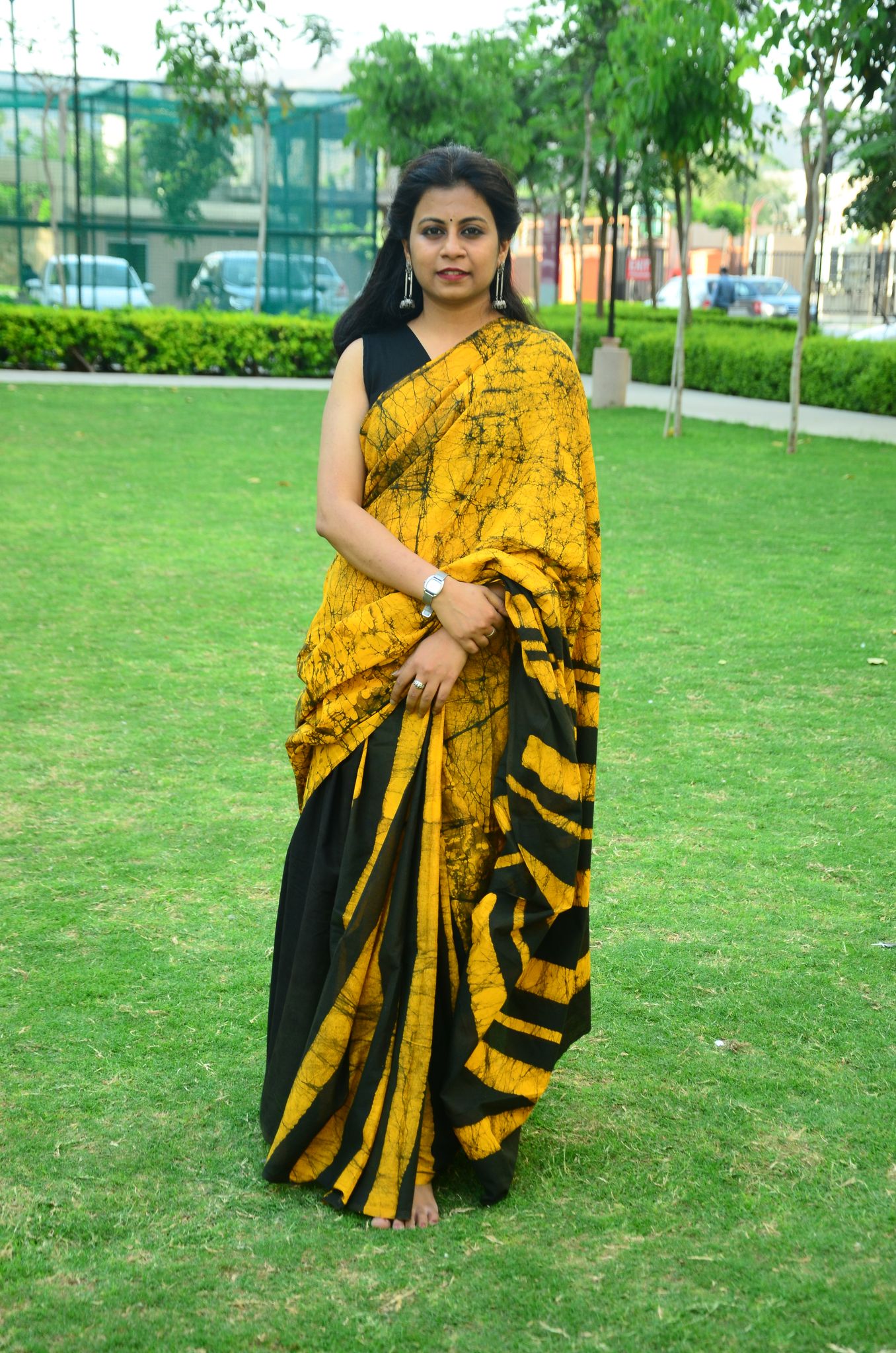 SainSisters Sand Dunes| Yellow Batik Cotton Mulmul Handlock Saree